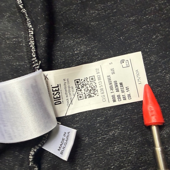 Diesel faded and Contrast Color w/ Diesel Patch sleeveless t shirt - Picture 3 of 9